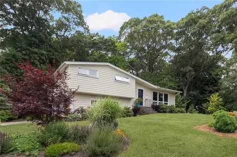 10 Guzeika Road North Kingstown RI 02852
