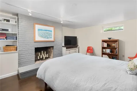 10 Guzeika Road North Kingstown RI 02852