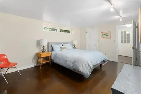 10 Guzeika Road North Kingstown RI 02852