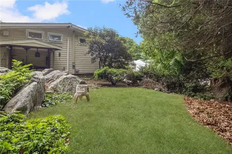 10 Guzeika Road North Kingstown RI 02852