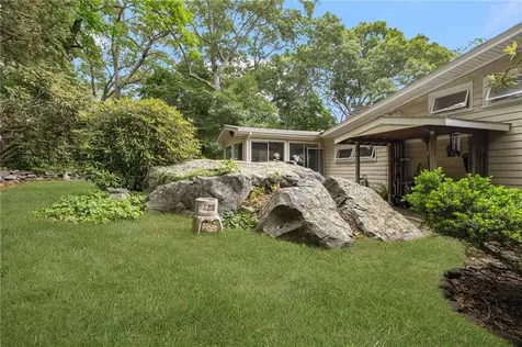 10 Guzeika Road North Kingstown RI 02852