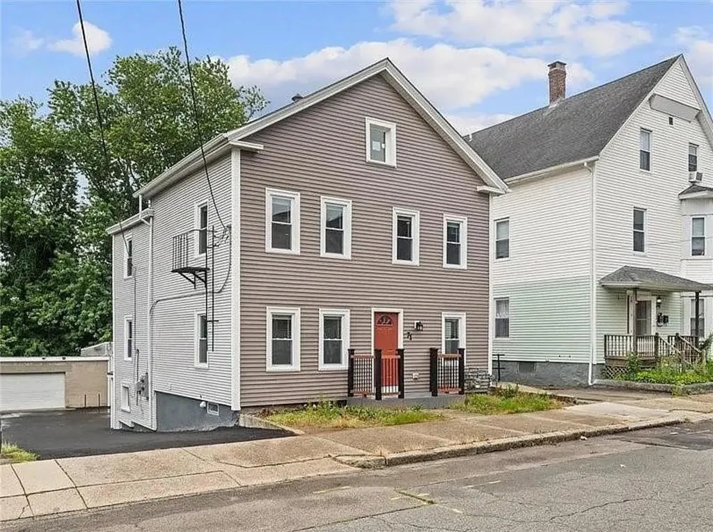 71 1st Avenue Woonsocket RI 02895