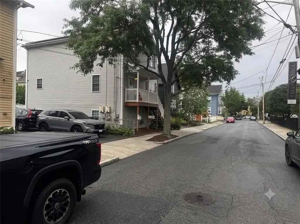 29 Grant Street Providence RI 02909