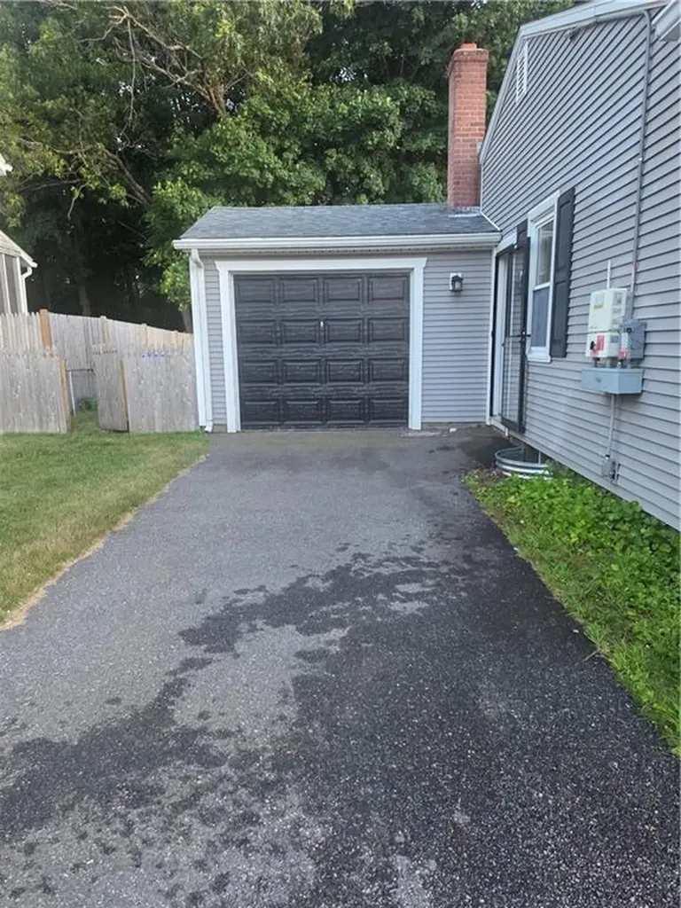 75 Eaton Street Pawtucket RI 02861