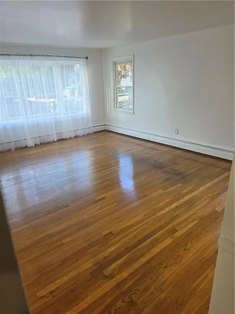 75 Eaton Street Pawtucket RI 02861
