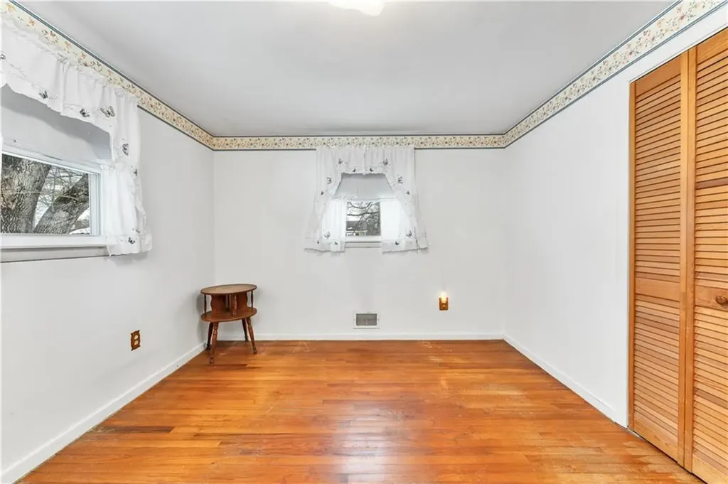 22 Hagerstown Road Warwick RI 02886