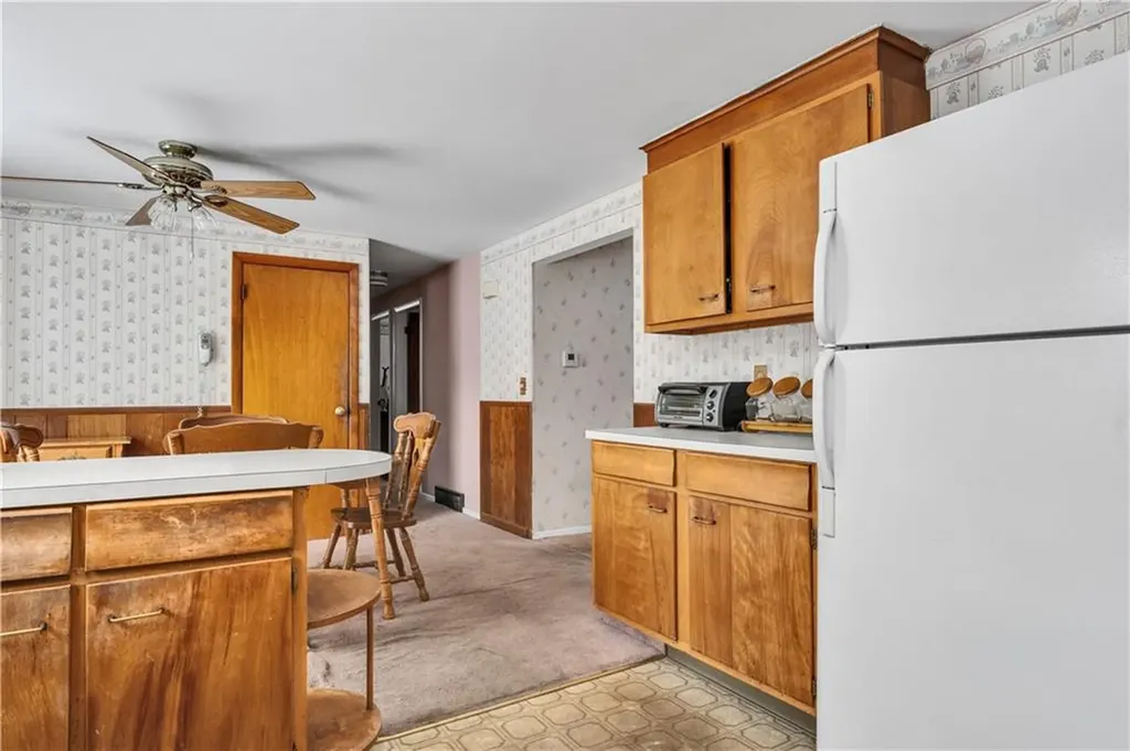 22 Hagerstown Road Warwick RI 02886
