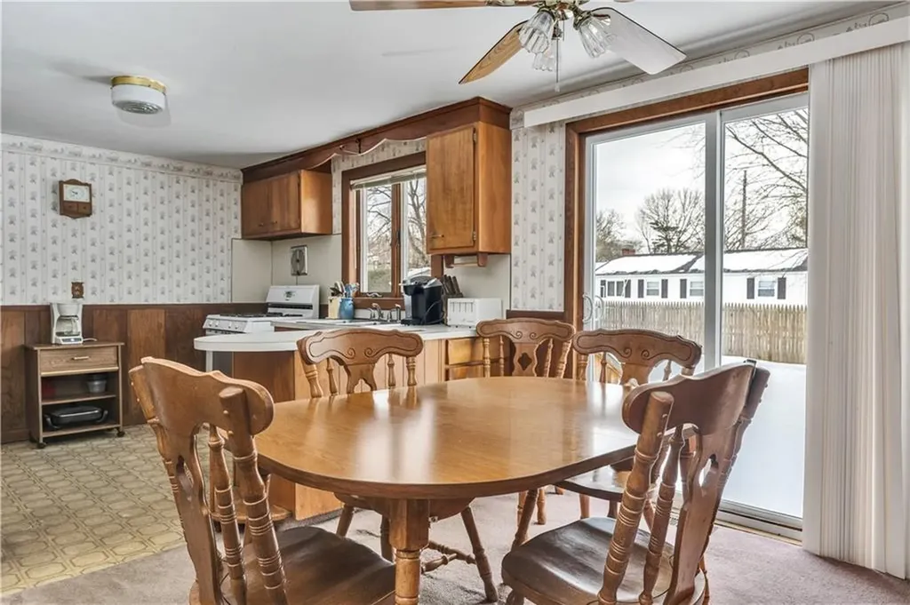 22 Hagerstown Road Warwick RI 02886