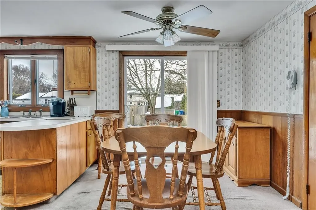 22 Hagerstown Road Warwick RI 02886
