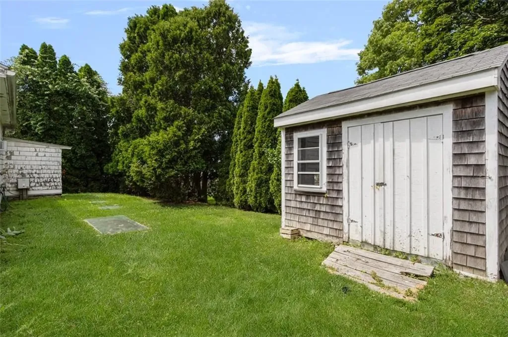 58 Springer Avenue Tiverton RI 02878
