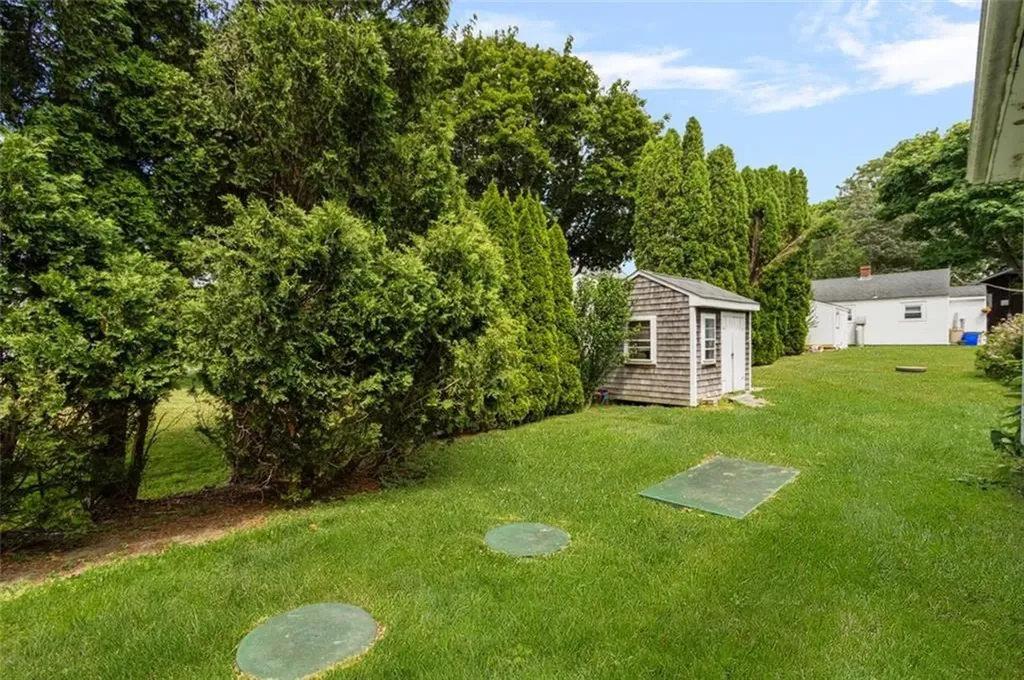 58 Springer Avenue Tiverton RI 02878