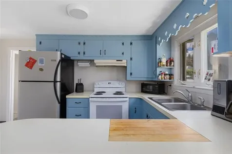 58 Springer Avenue Tiverton RI 02878