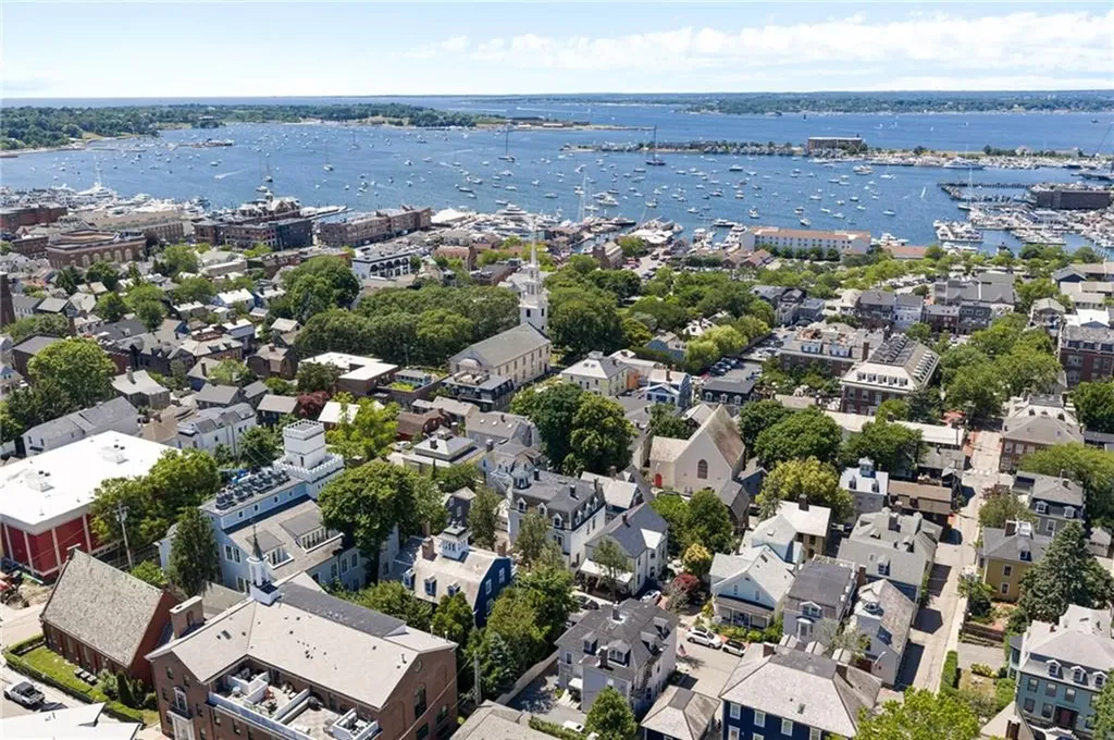 41 School Street Newport RI 02840