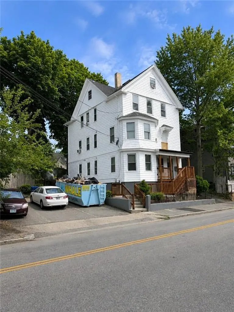 982 Douglas Avenue Providence RI 02904
