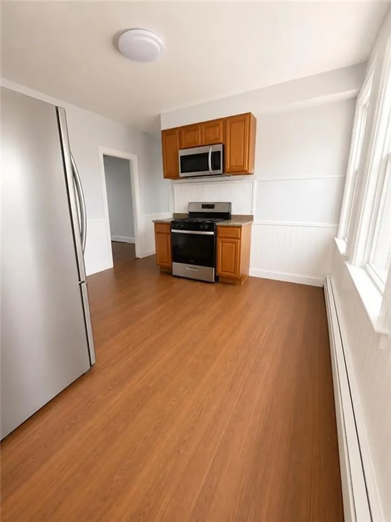 982 Douglas Avenue Providence RI 02904