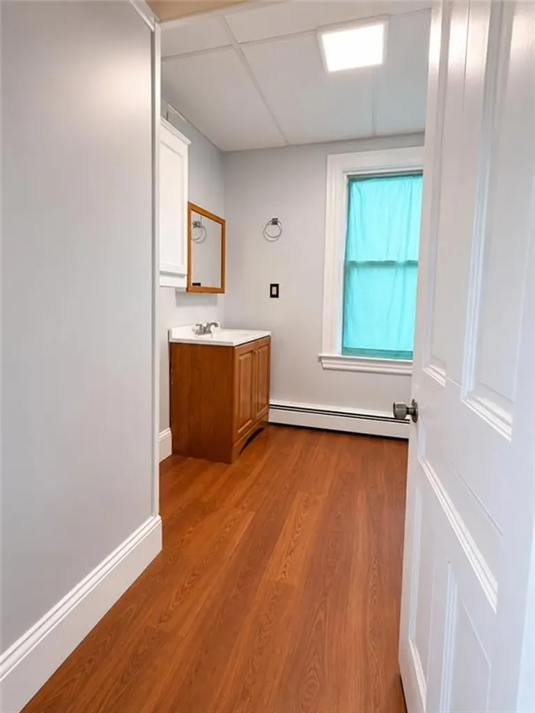 982 Douglas Avenue Providence RI 02904