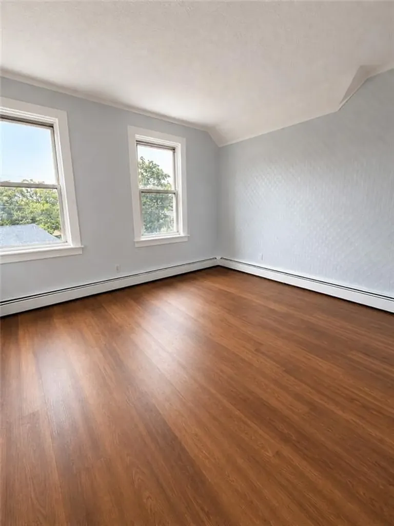 982 Douglas Avenue Providence RI 02904
