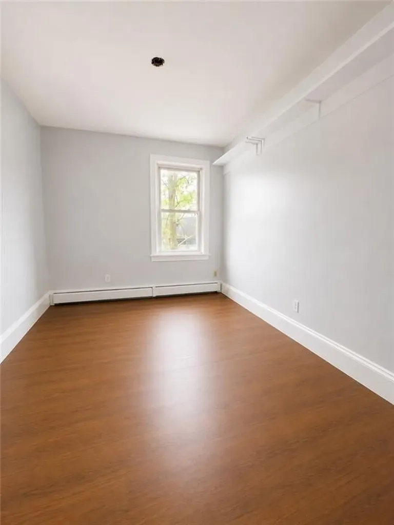 982 Douglas Avenue Providence RI 02904