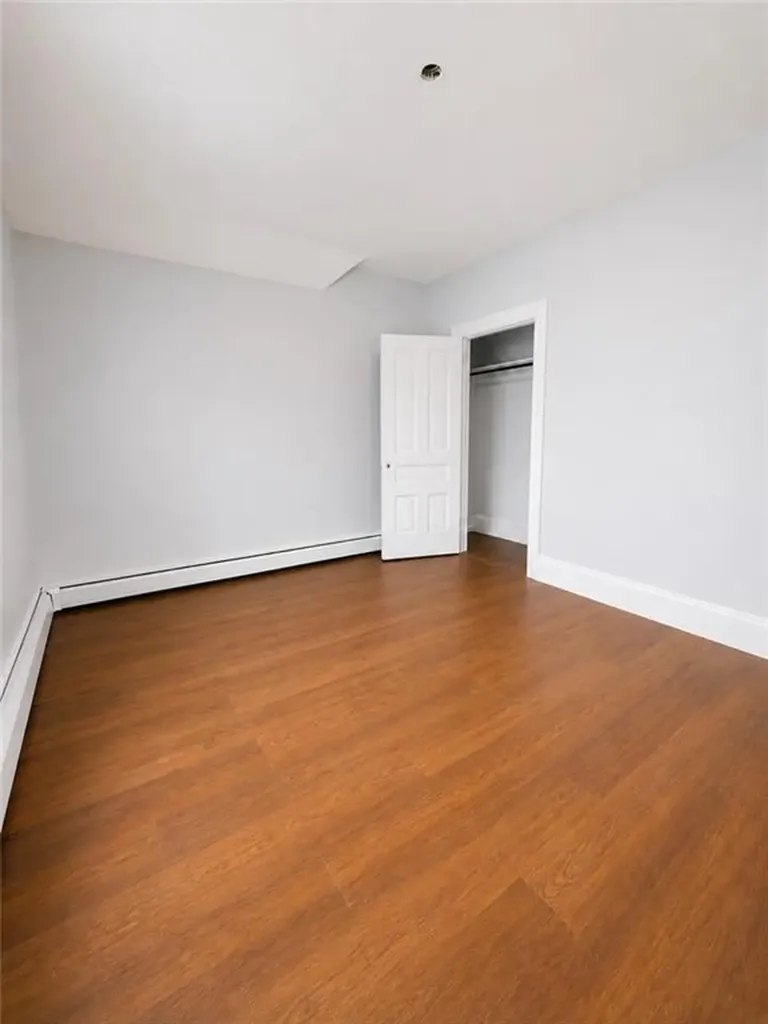 982 Douglas Avenue Providence RI 02904
