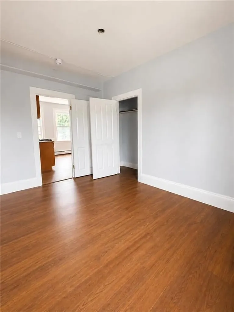 982 Douglas Avenue Providence RI 02904