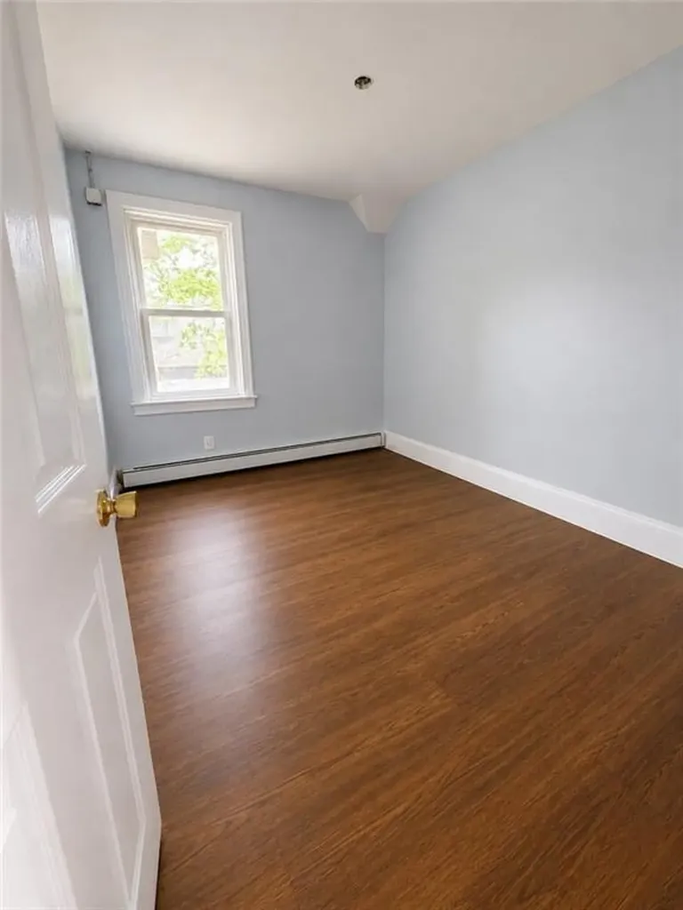 982 Douglas Avenue Providence RI 02904