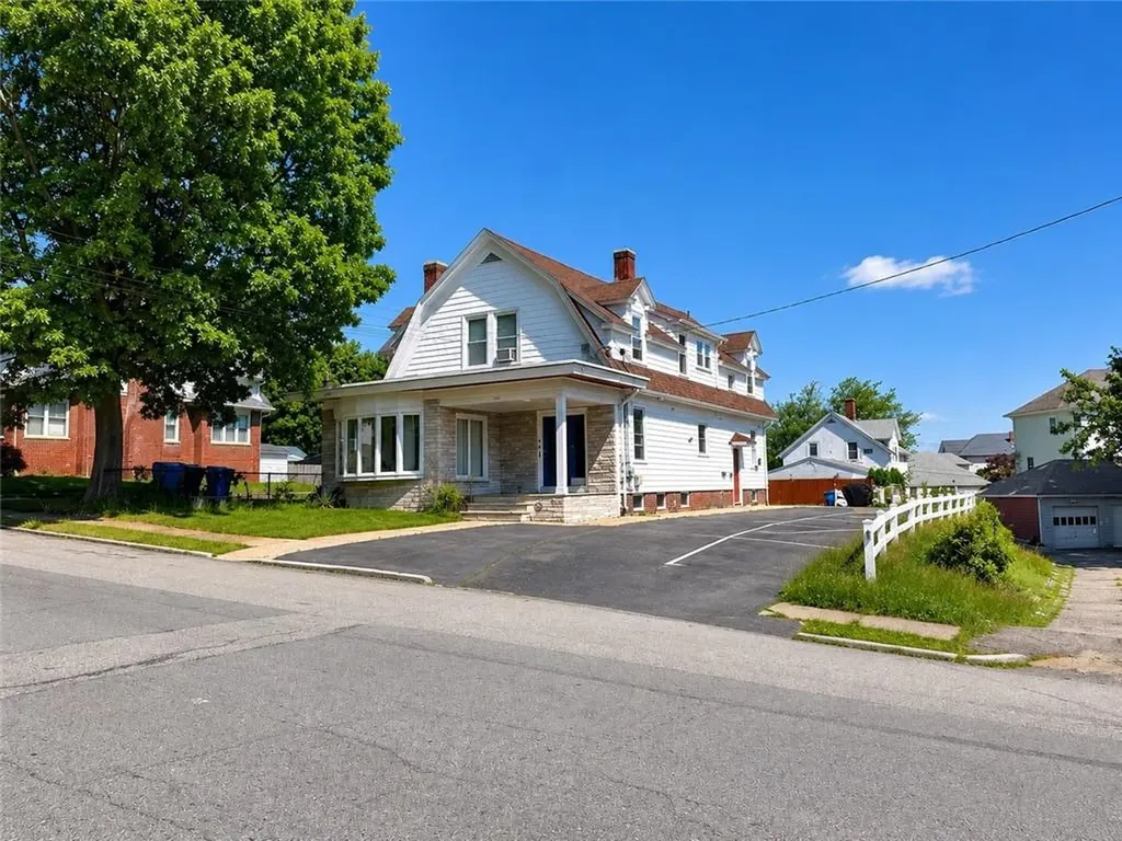380 Farmington Avenue Cranston RI 02920