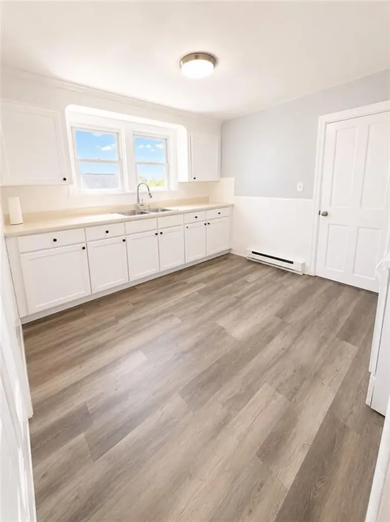 380 Farmington Avenue Cranston RI 02920