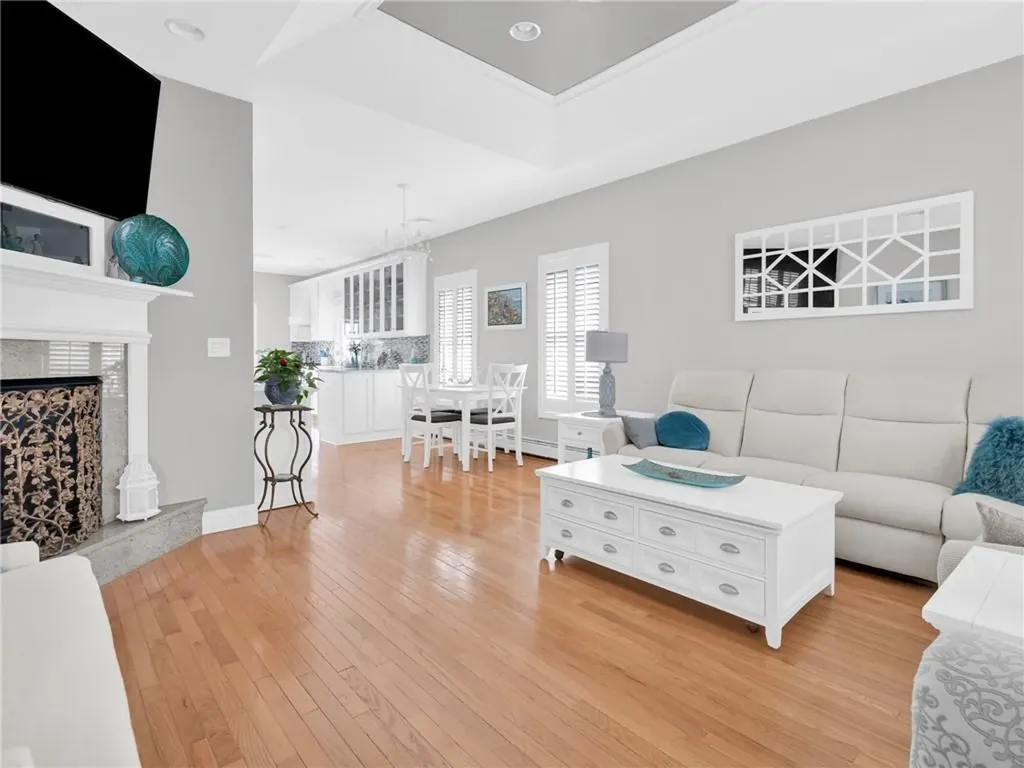 7 Daisy Lane Coventry RI 02816