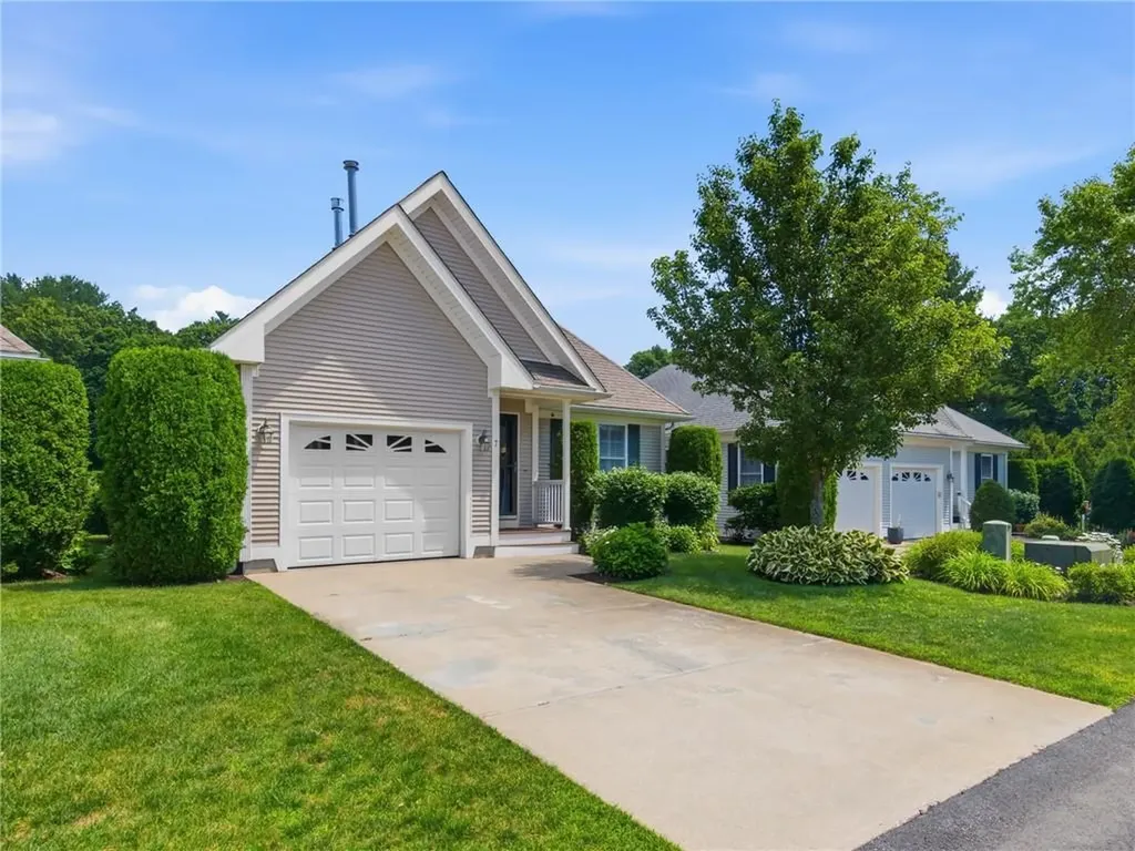 7 Daisy Lane Coventry RI 02816