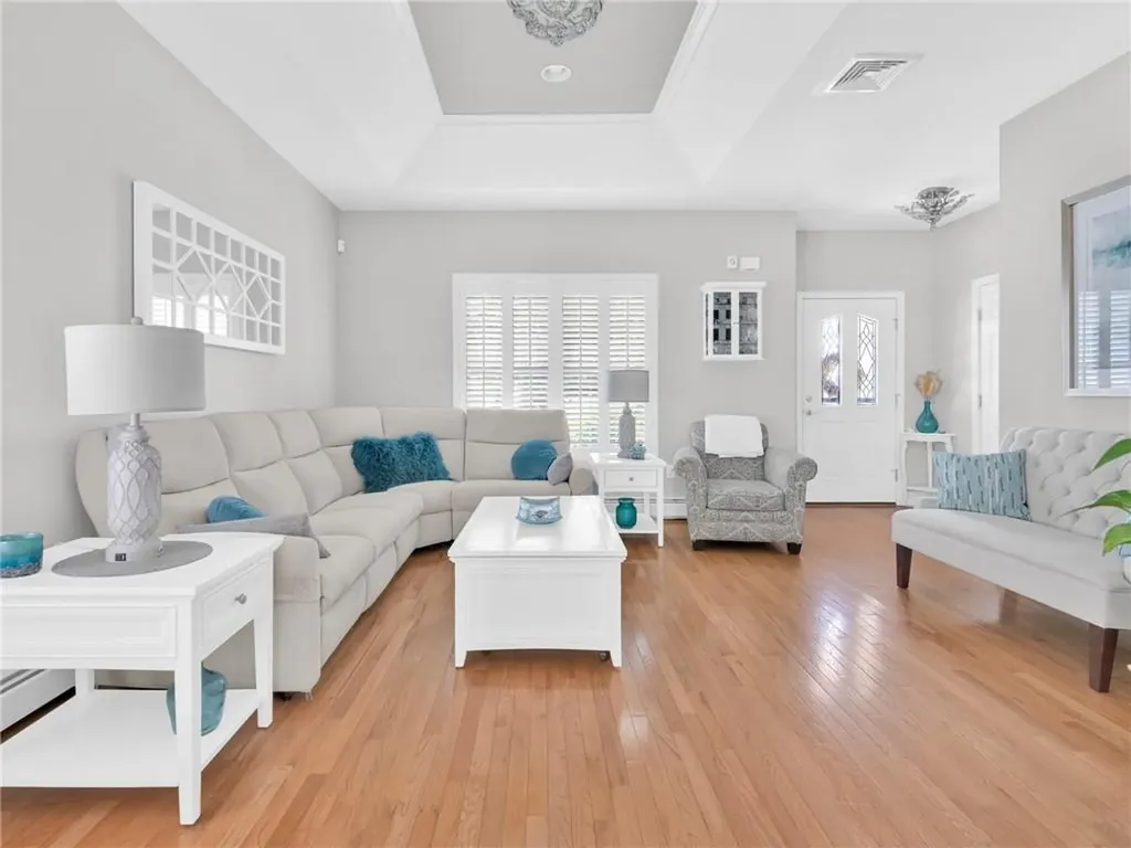 7 Daisy Lane Coventry RI 02816