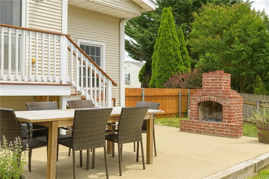 259 Juniper Street East Providence RI 02914