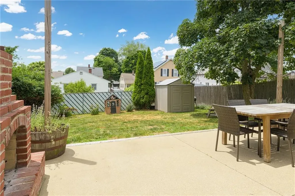 259 Juniper Street East Providence RI 02914