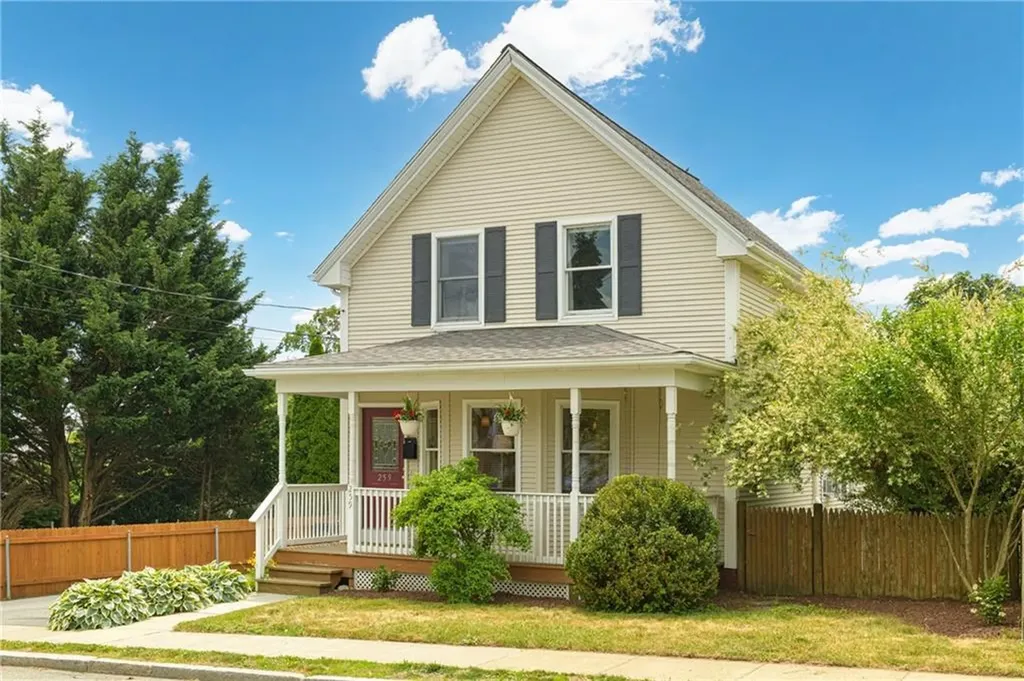 259 Juniper Street East Providence RI 02914