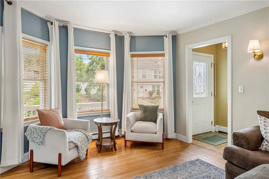 259 Juniper Street East Providence RI 02914