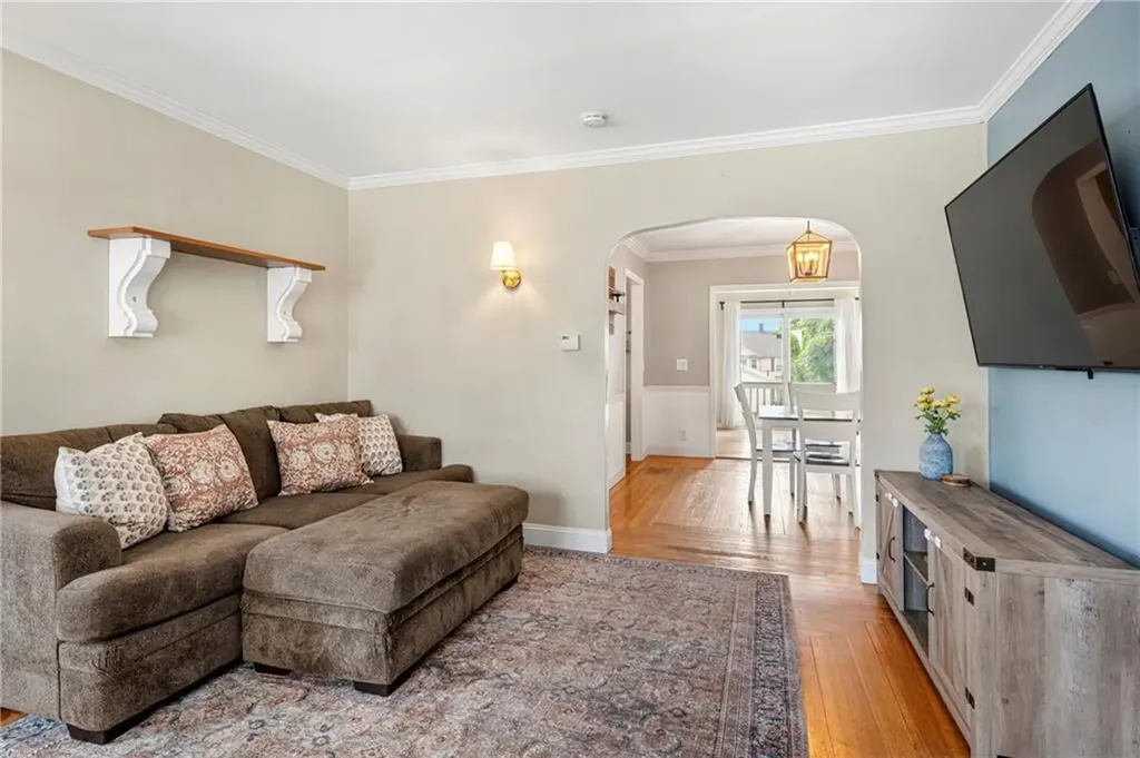 259 Juniper Street East Providence RI 02914