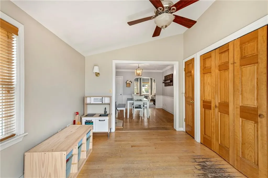 259 Juniper Street East Providence RI 02914