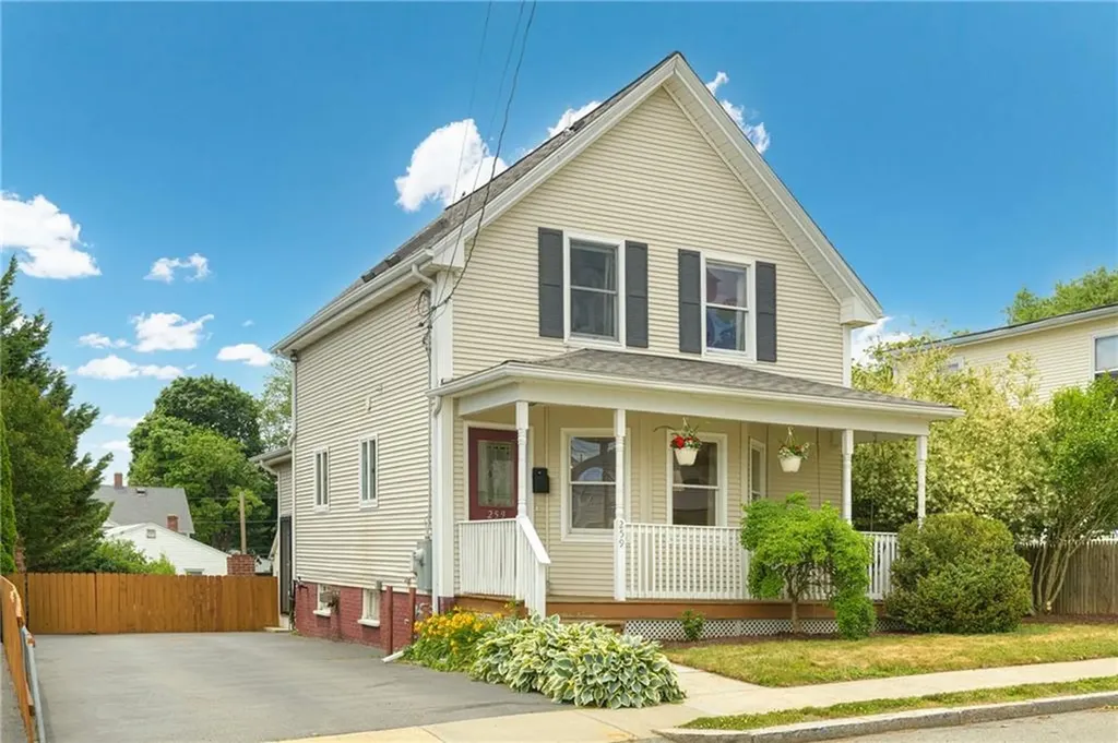 259 Juniper Street East Providence RI 02914