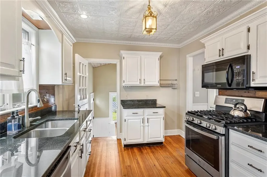 259 Juniper Street East Providence RI 02914