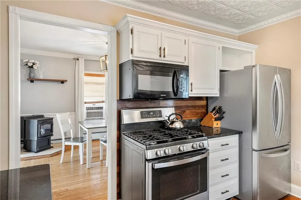 259 Juniper Street East Providence RI 02914