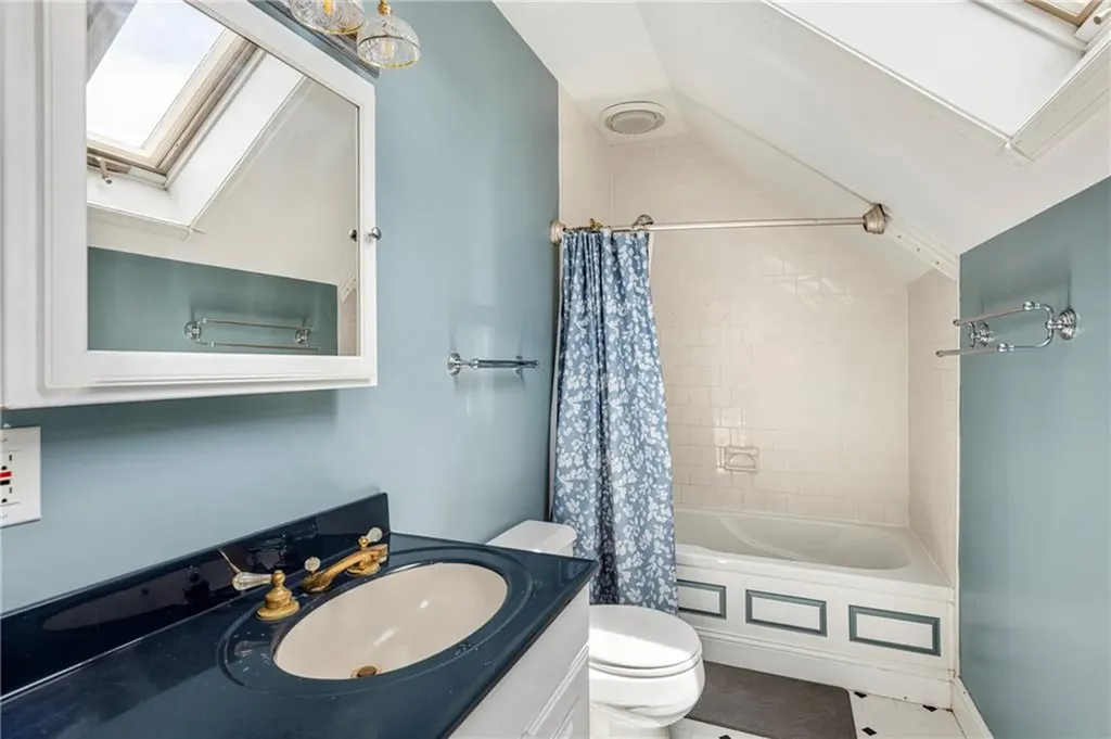 259 Juniper Street East Providence RI 02914