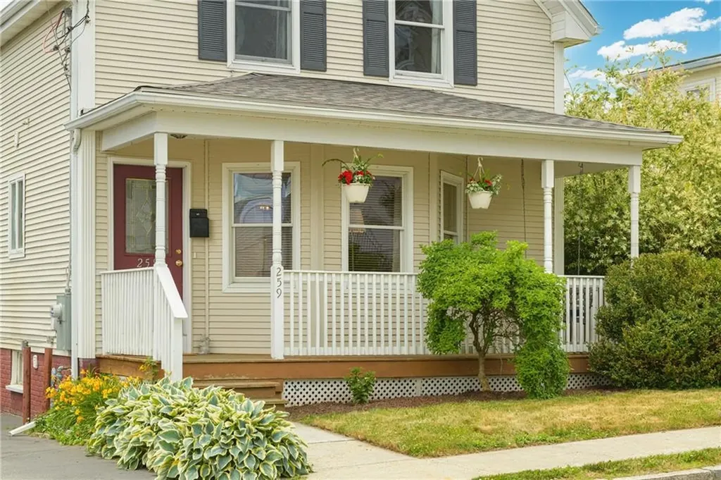 259 Juniper Street East Providence RI 02914