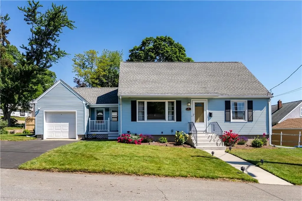 11 Bellevue Drive Cranston RI 02920