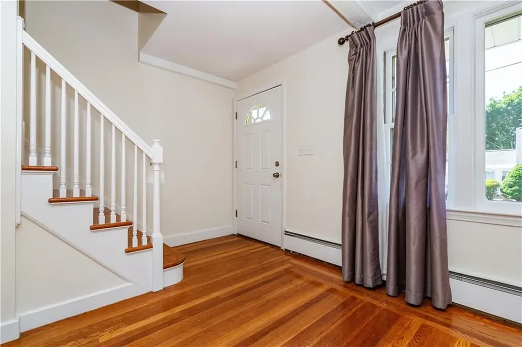 11 Bellevue Drive Cranston RI 02920