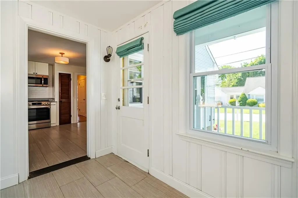 11 Bellevue Drive Cranston RI 02920