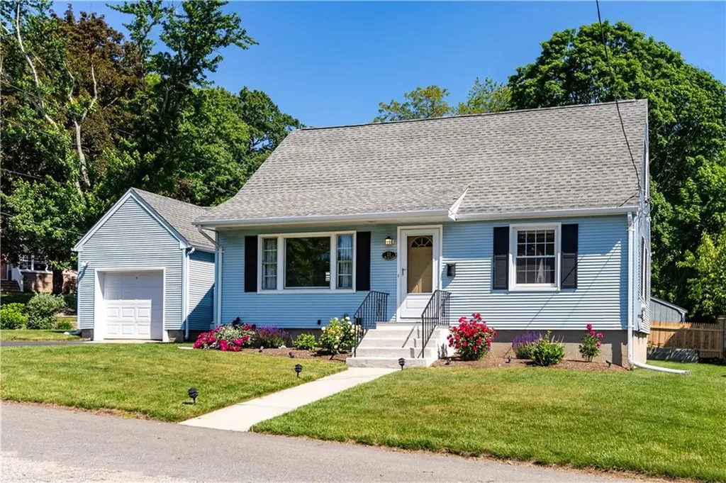 11 Bellevue Drive Cranston RI 02920