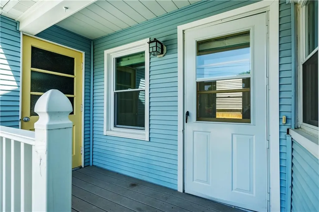 11 Bellevue Drive Cranston RI 02920