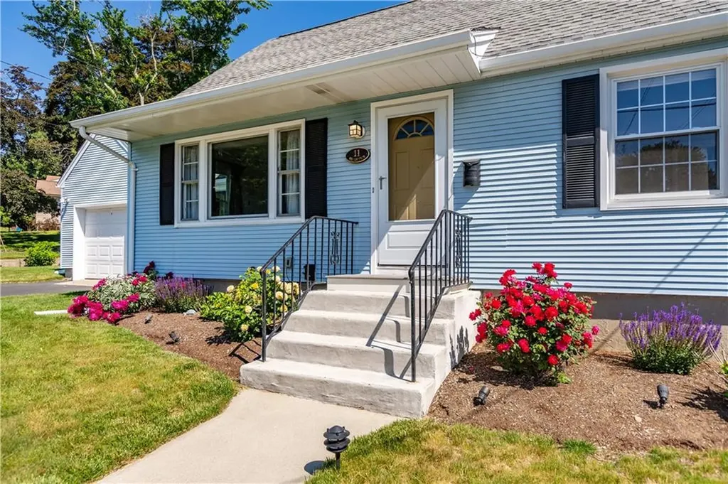 11 Bellevue Drive Cranston RI 02920