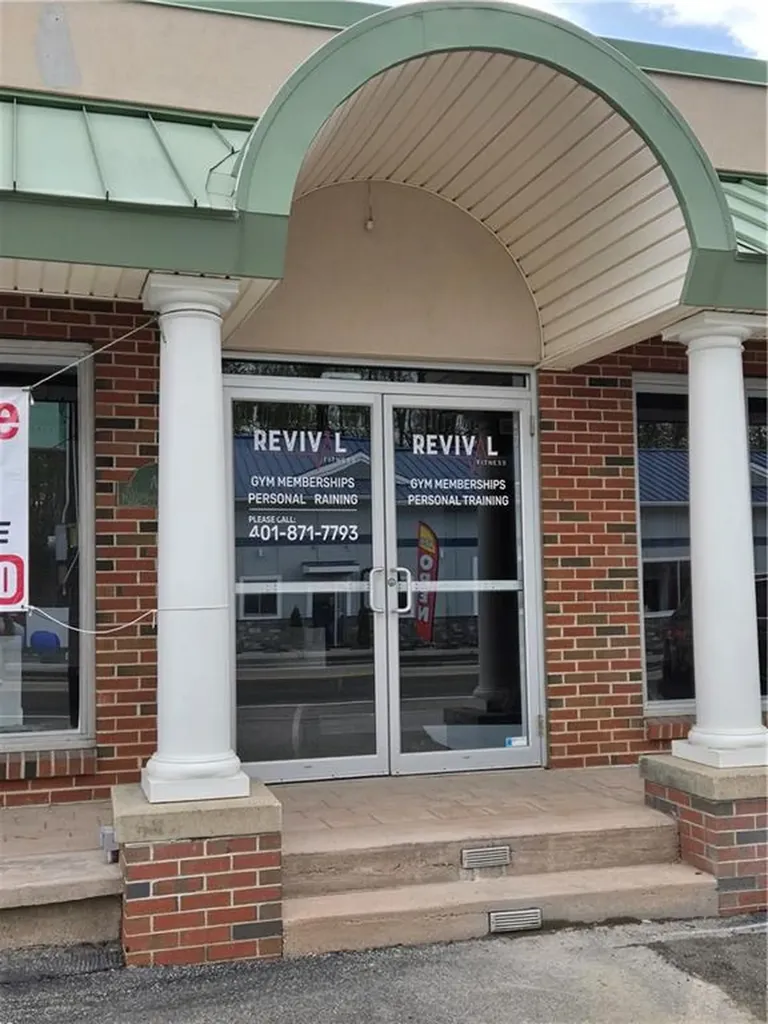 800 Oaklawn Avenue Cranston RI 02920