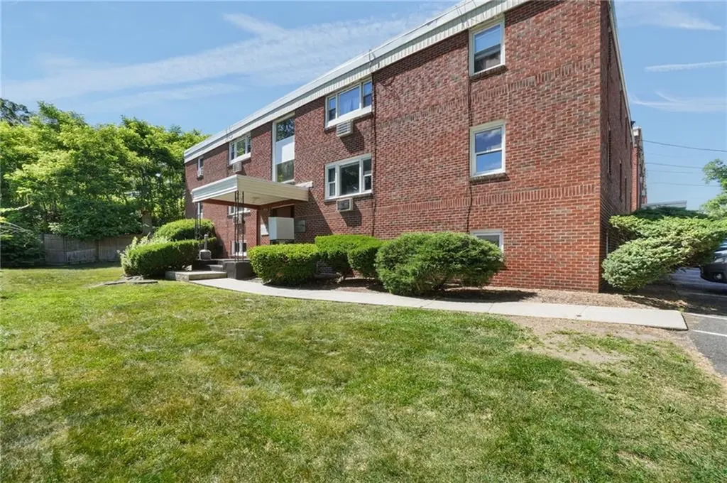 2160 Mineral Spring Avenue North Providence RI 02911