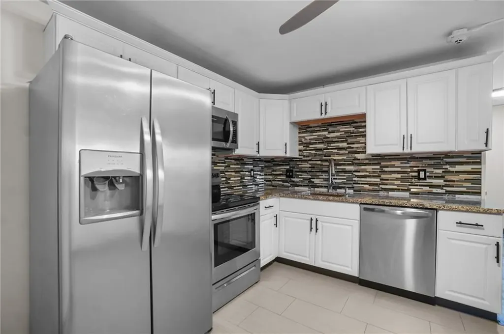 2160 Mineral Spring Avenue North Providence RI 02911